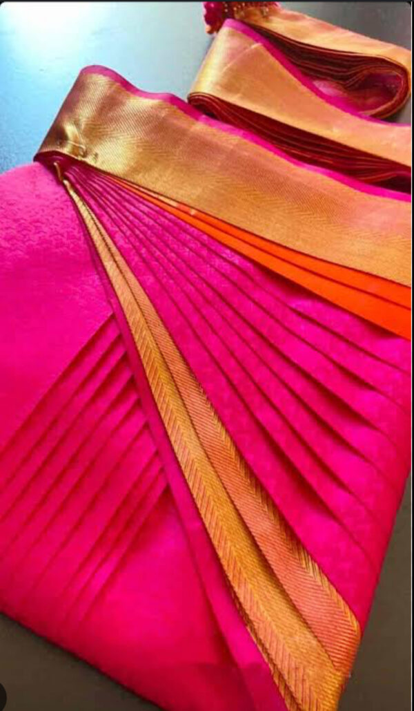 SAREE PRE-PLEATING / BOX PLEATING -REGULAR SERVICE